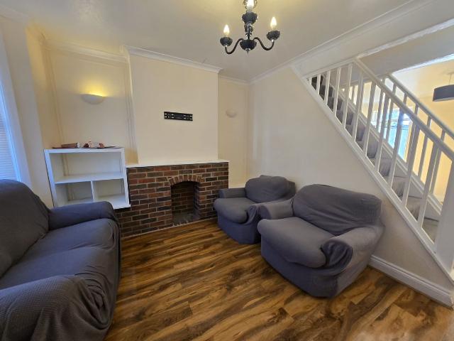 House for rent in Luton, Chatham