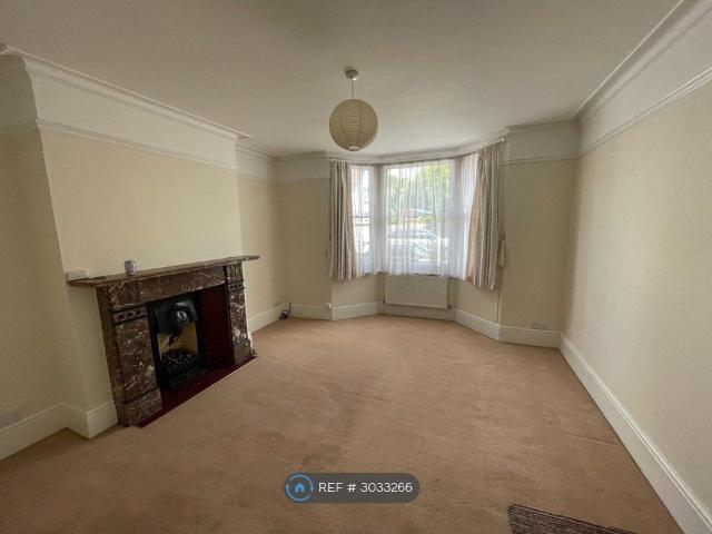 Apartment for rent in Penenden Heath, Maidstone