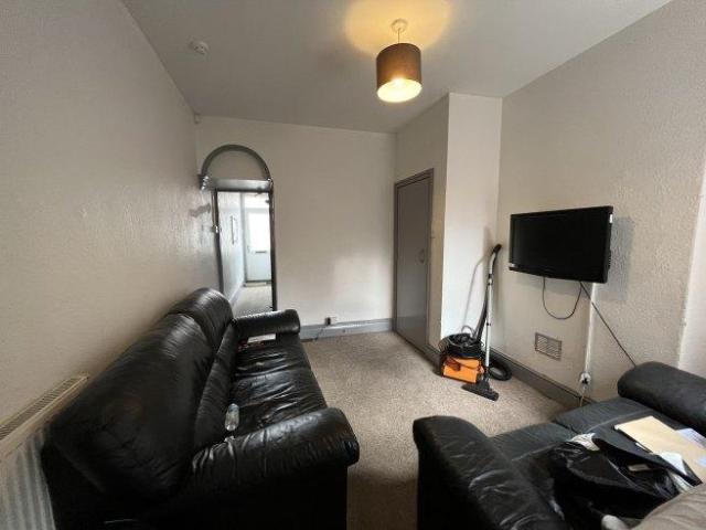 House for rent in Elmfield, Leicestershire