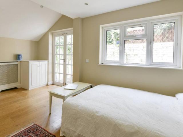 Room for rent in Fulham, Greater London