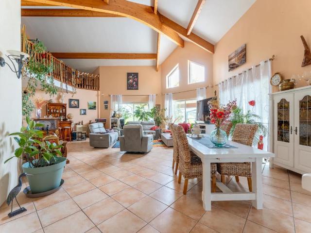 Maison vente à Lesparre-Médoc, Cussac-fort-médoc