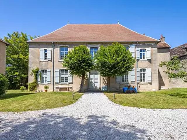 Maison vente à Zone Artisanale de la Charrière, Rioz