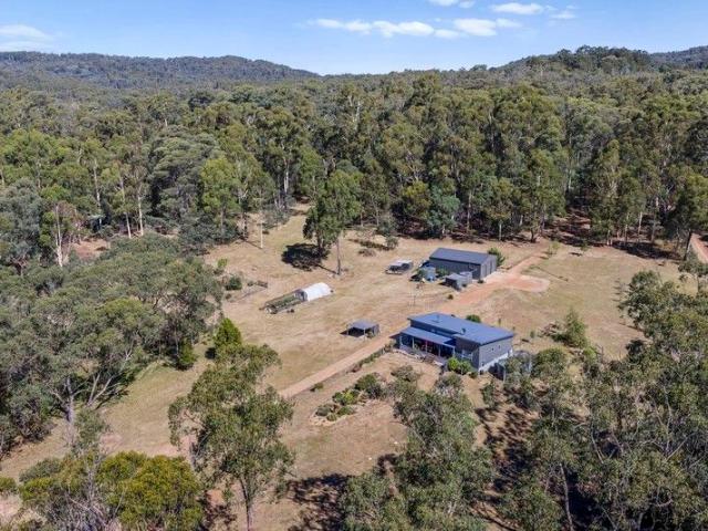 Cottage for sale in Tolmie, Victoria