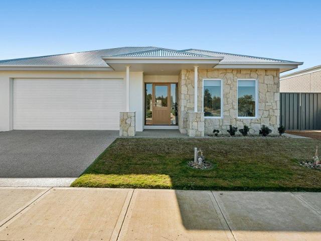 House for sale in Yarrawonga, Victoria