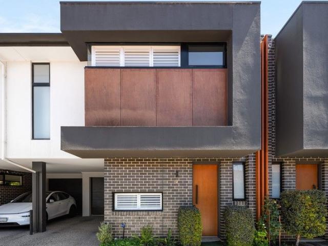 Townhouse for sale in Horseshoe Creek, South Australia