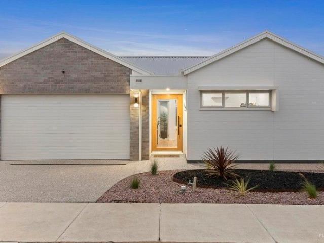 House for sale in Ocean Grove, Victoria