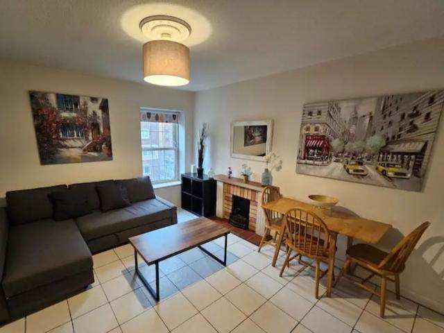 Apartment to rent in Bluebell, North Tipperary