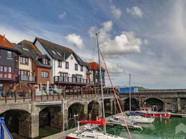 House for sale in Follaton, Strode
