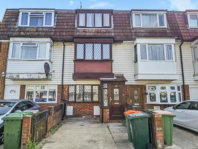 House for rent in Custom House, Greater London