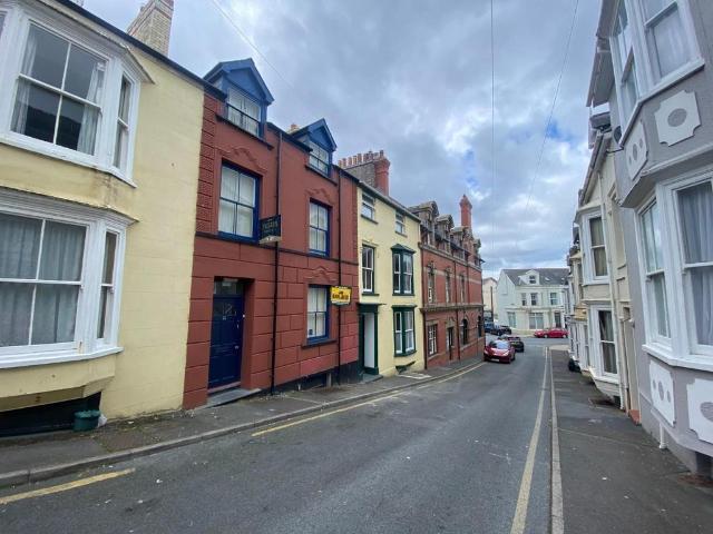 House for rent in Waun Fawr, Wales