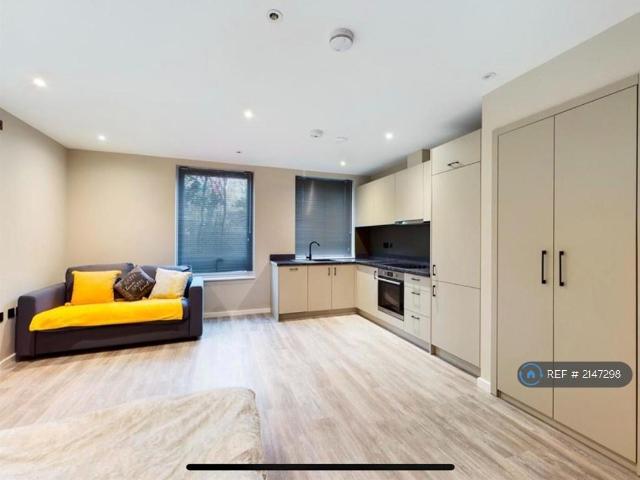 Apartment for rent in Shinfield