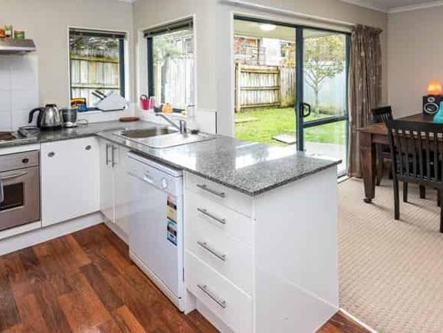 House for rent in Burswood, Howick