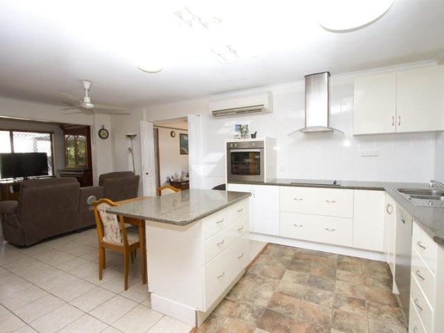 Apartment for rent in Bucasia, Queensland