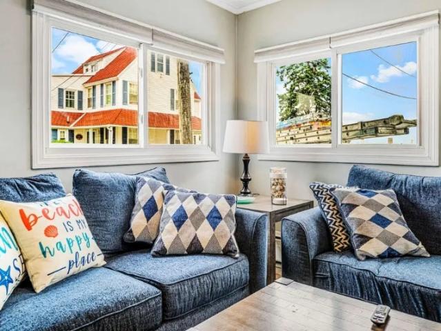Room for rent in Maine