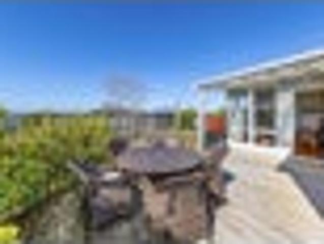House for sale in Oroua County