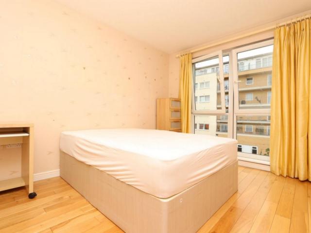 Room for rent in Maryland, Greater London
