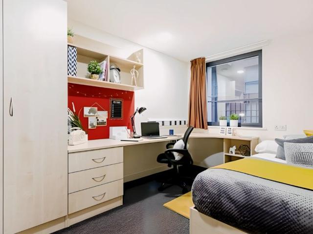 Room for rent in Neepsend, South Yorkshire