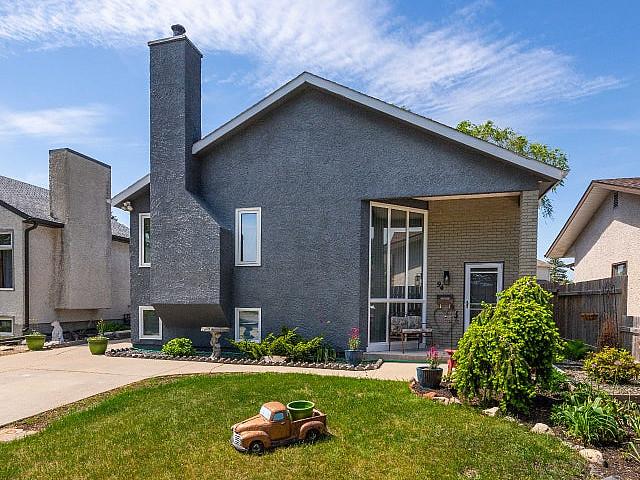 House for sale in East St. Paul, Manitoba