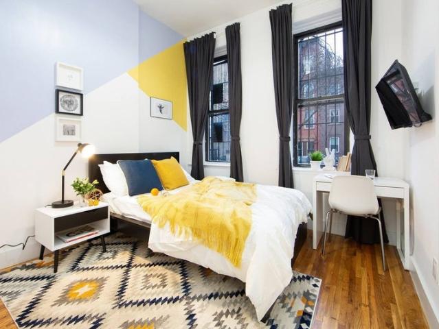 Room for rent in Arverne, New York