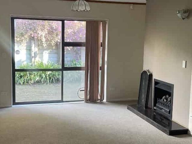 Apartment for rent in Whangaparaoa, Oroua County