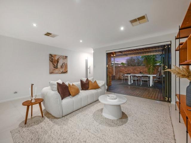 Villa for sale in Como, City of South Perth