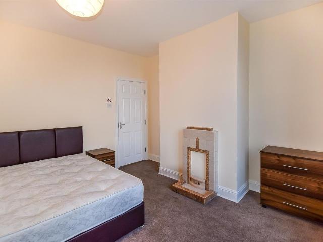 Room for rent in West Yorkshire