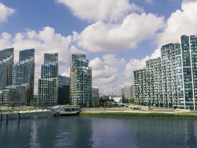 Apartment for rent in Upper Riverside, Greater London