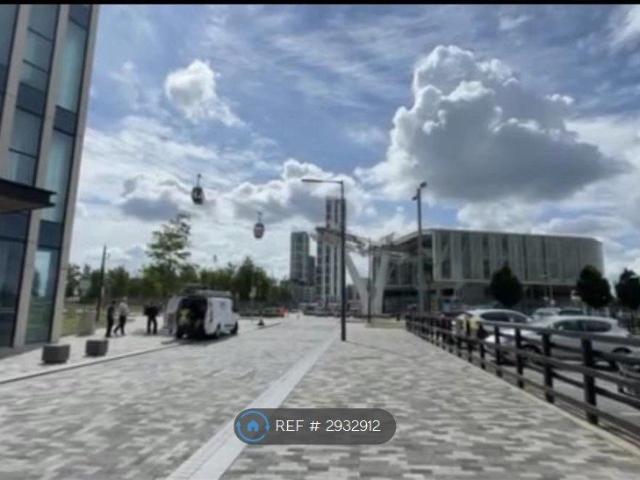 Apartment for rent in East Greenwich, Greater London