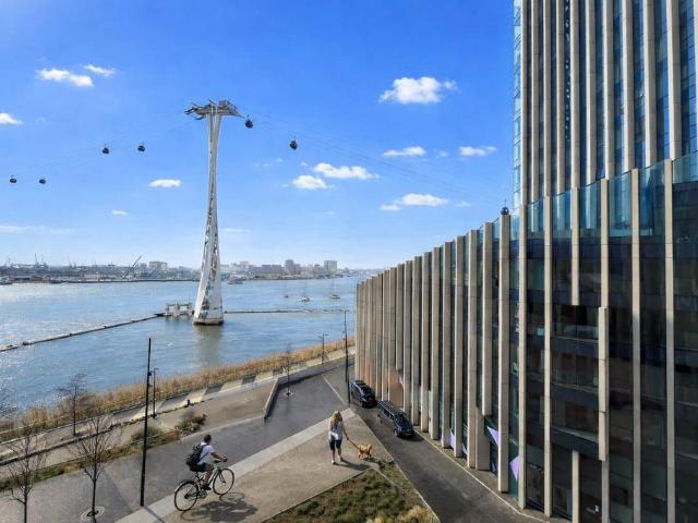 House for rent in Greenwich Peninsula, Greater London