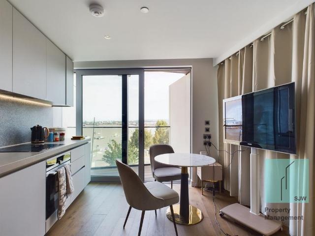 Apartment for rent in Greenwich Peninsula, Greater London