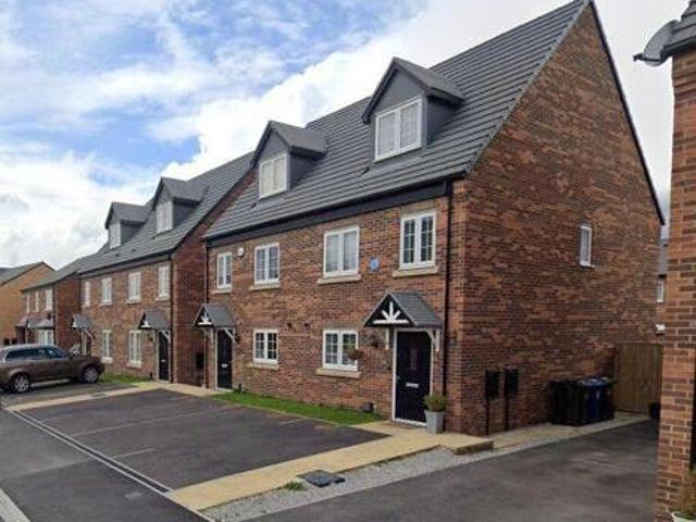 House for rent in New Rossington, South Yorkshire