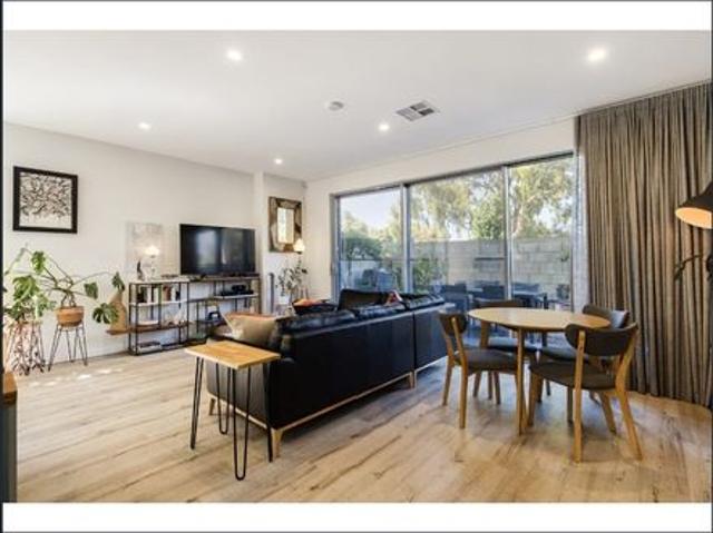 Townhouse for rent in Horseshoe Creek, South Australia