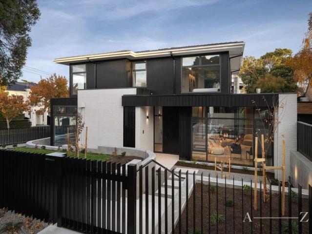 House for sale in Glen Iris