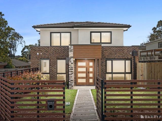 Townhouse for sale in Camerons Creek, Victoria