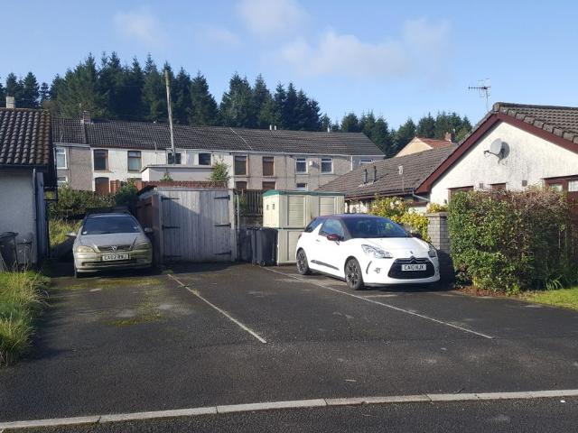 House for rent in Bryn, Wales