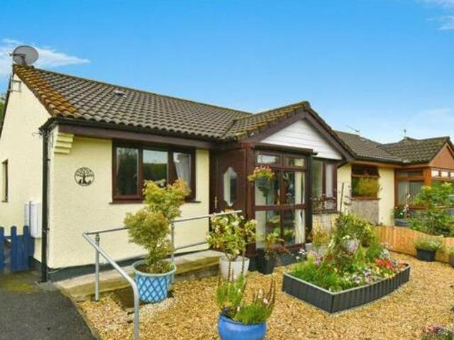 House for sale in Ammanford, Wales
