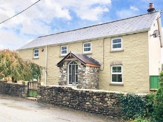 House for sale in Llandeilo, Wales
