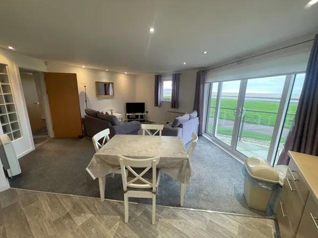 Apartment for rent in Seaside, Llanelli