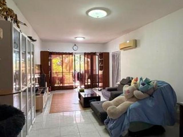 Apartment for rent in Tanjong Sepat, Selangor