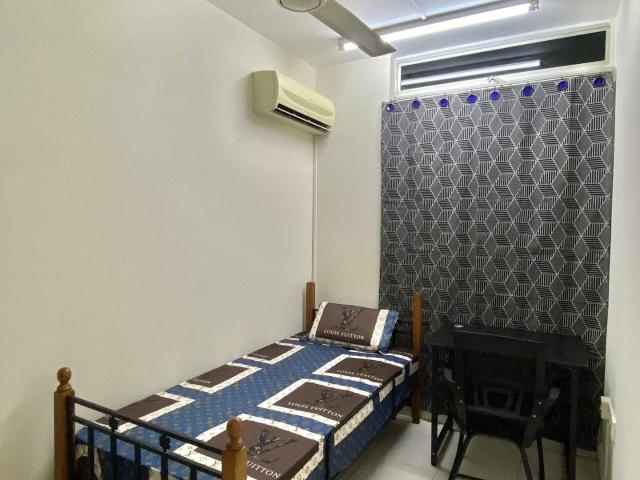 Room for rent in Tanjong Sepat, Selangor