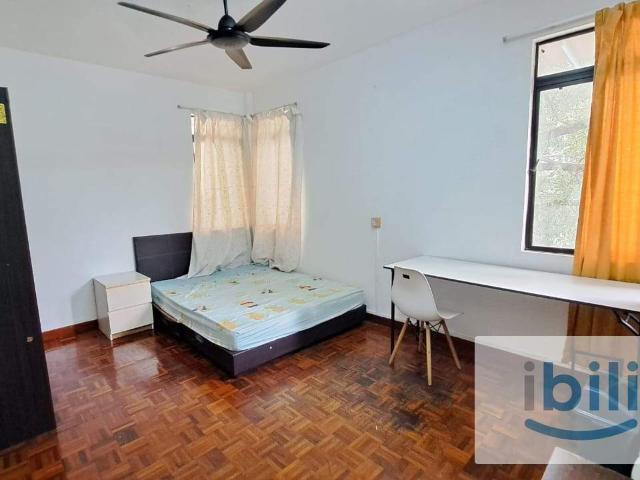 Room for rent in Tanjong Sepat, Selangor