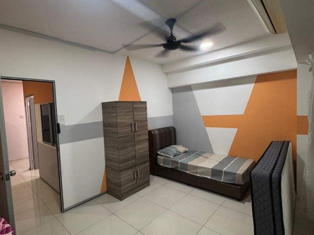 Room for rent in Tanjong Sepat, Selangor