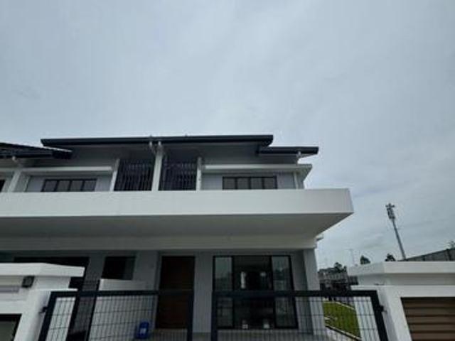 Terraced House for sale in Tanjong Sepat, Selangor