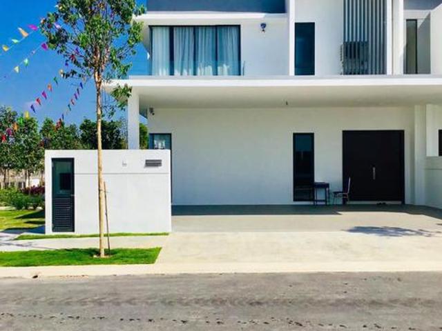 Terraced House for sale in Tanjong Sepat, Selangor