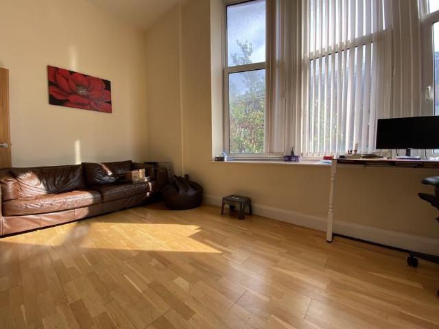 Apartment for rent in Cardiff Bay, Falcon Lodge