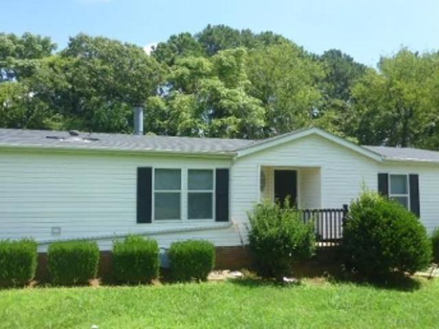 Property for sale in Isenhour, New London