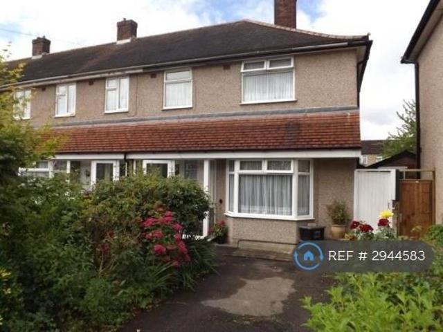 House for rent in London Borough of Redbridge, Greater London