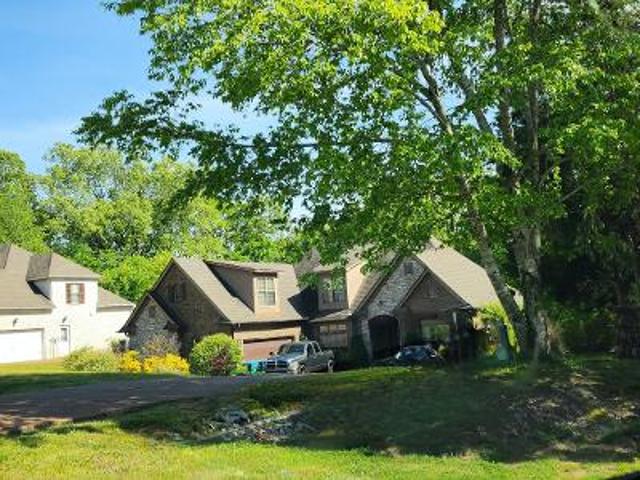 House for sale in Nesbit, Mississippi