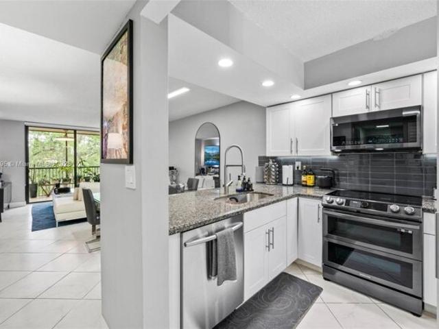 Condo for sale in Plantation
