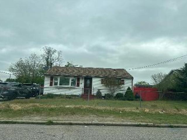 House for sale in Bohemia, New York